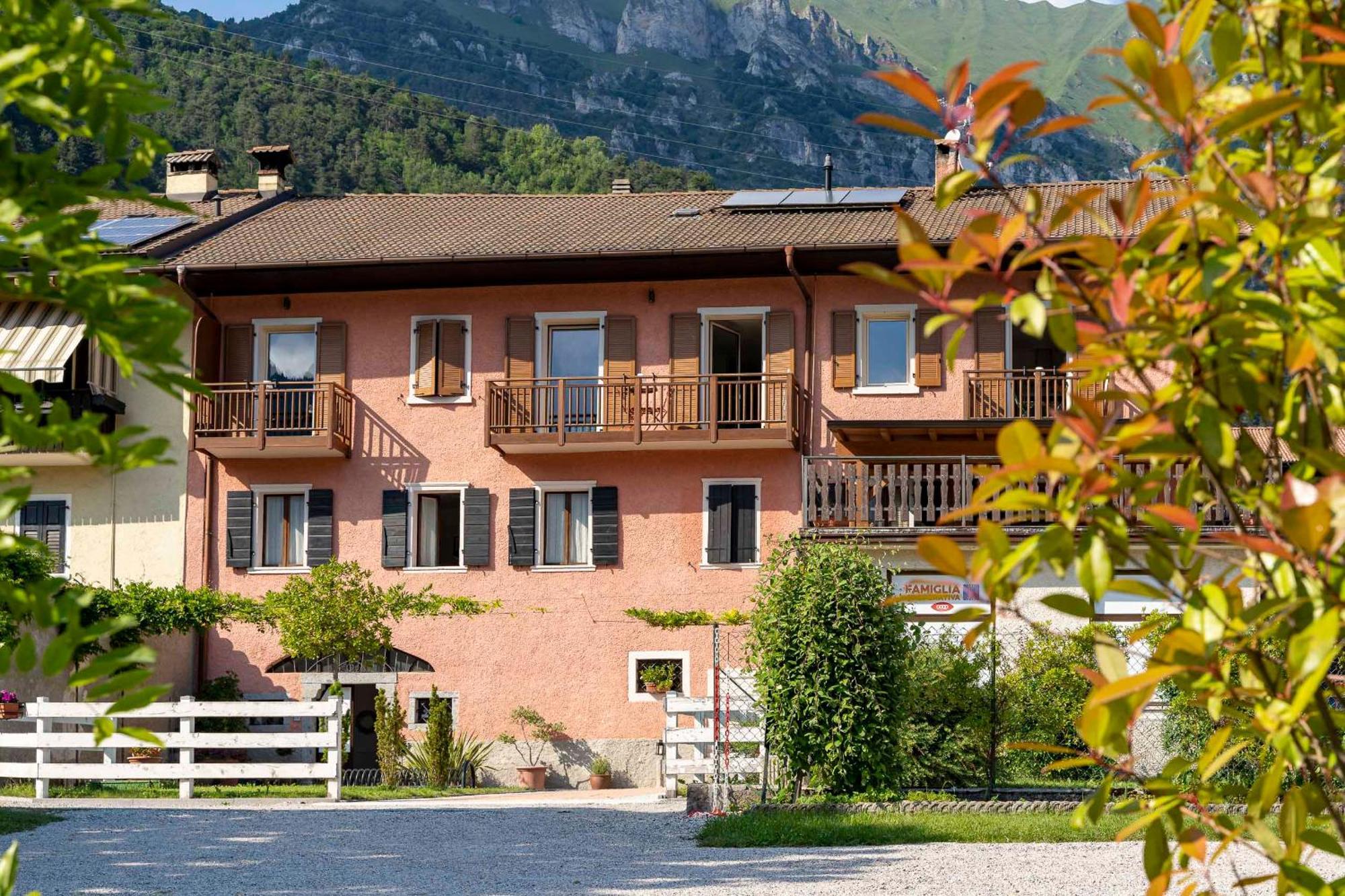 Ledro Lake Suite "Pur" Mezzolago Εξωτερικό φωτογραφία